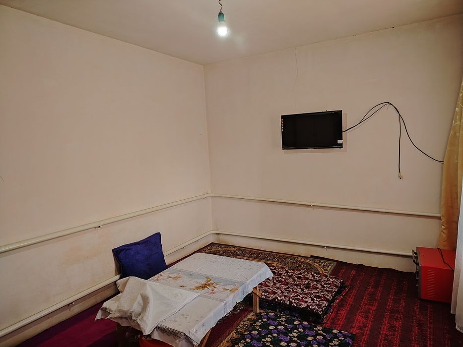 Uy sotiladi dalahovli