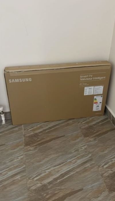 Телевизор смарт 109 см самсунг продам