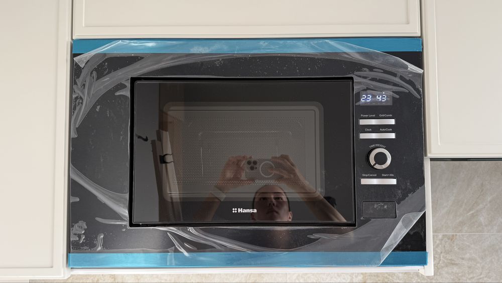Микроволновка hansa новая