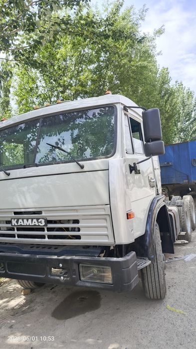 Камаз сотилади тягач 2000 й 13000долр документ гба саларкада юради