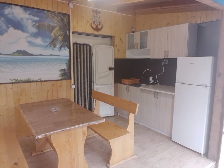 Каравана обзаведена