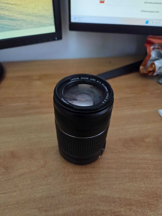 Canon EF-S 55–250mm f/4–5.6 IS