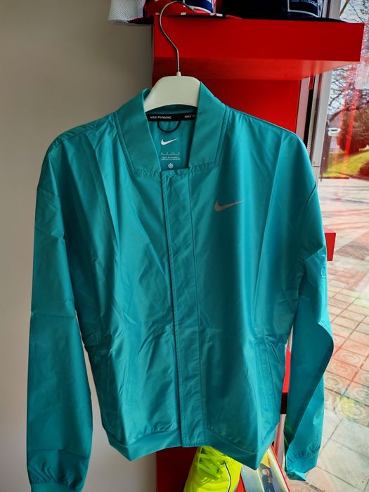 Дамско яке Nike Swoosh Run Jacket