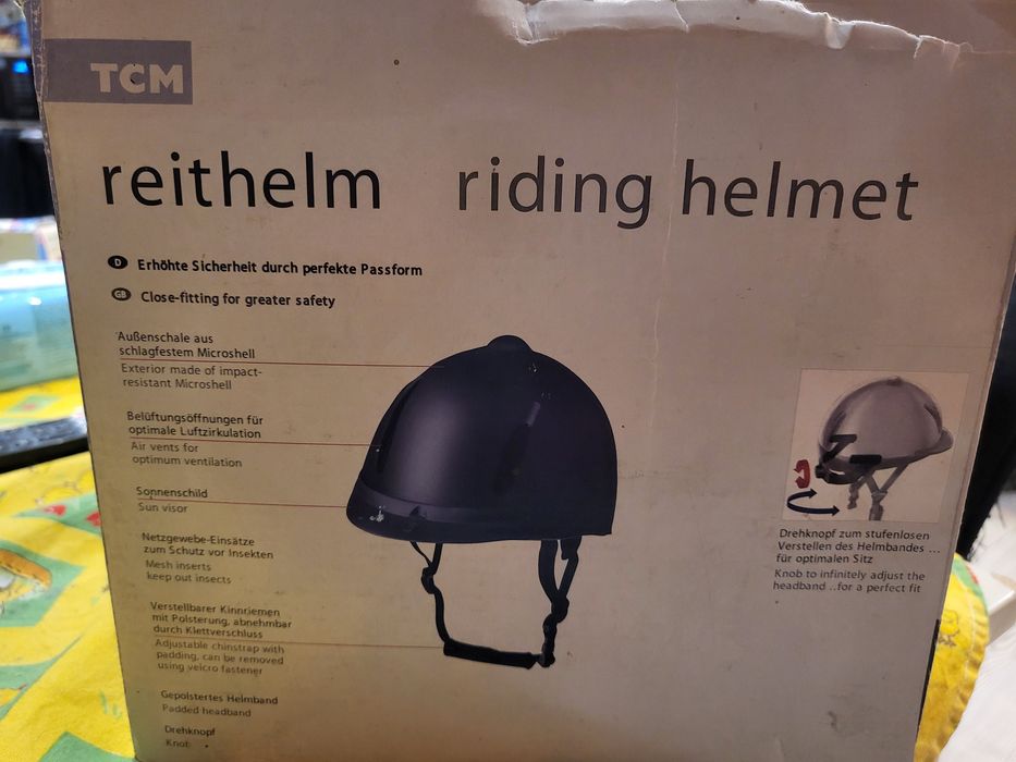 Каска за езда на "TCM"