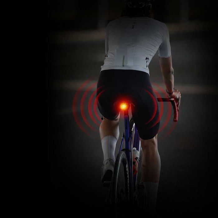 Задна SMART LED стоп светлина за велосипед IGPSPORT TL50, USB-C, IPX7, Bluetooth