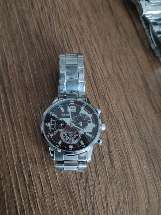 Часовник , часовници за подарък