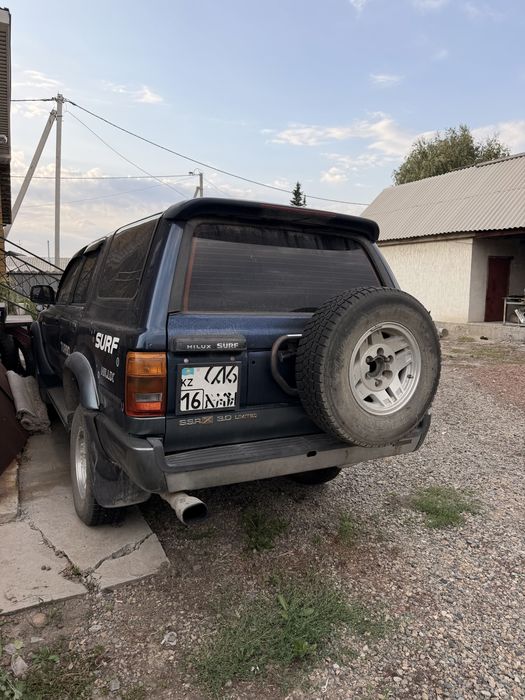 Toyota hilux surf