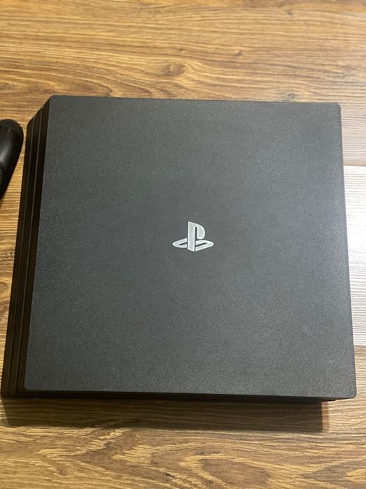 PS4 PRO NOU nouț