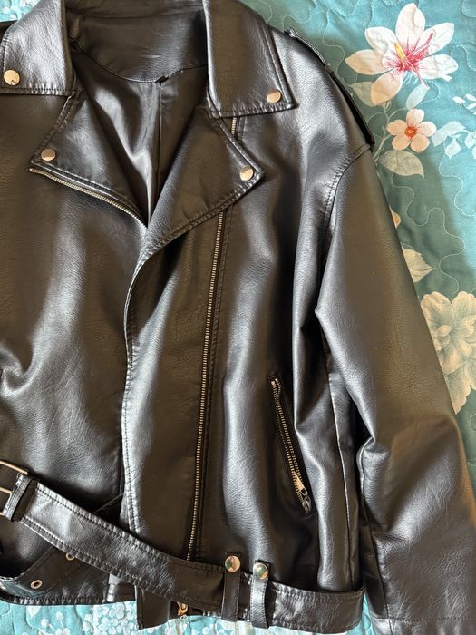 Кожанка новая в хорошем качестве