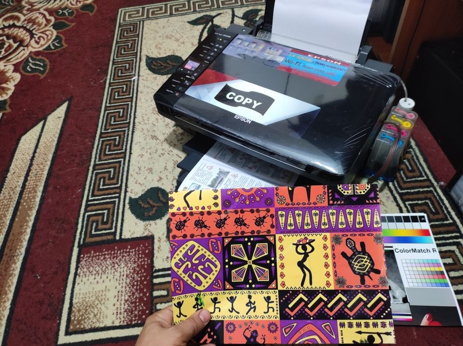 Epson 420w KOPYA_SKANERLI rangli Wi_Fi_ bor printerda idialni yangiday