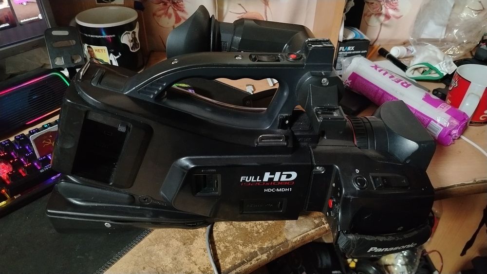 Продам видеокамеру Panasonic