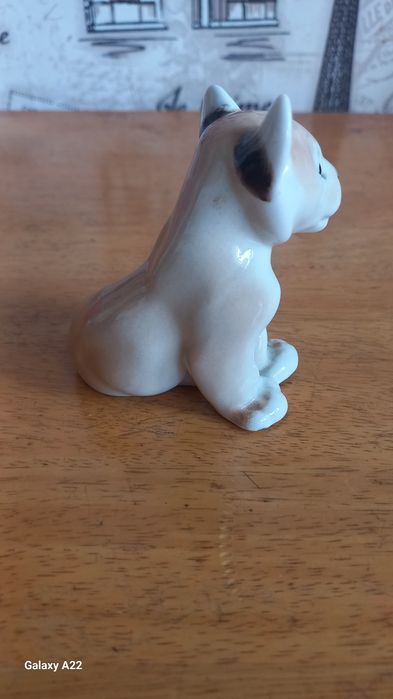 Фарфоровая статуэтка Львёнок.