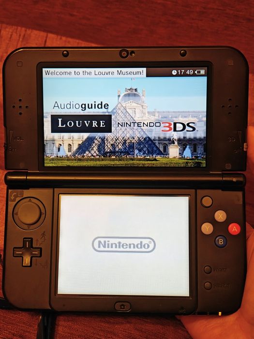 New Nintendo 3DS XL Louvre Audioguide Edition