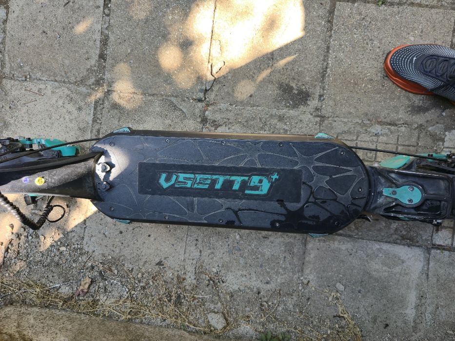 Алуминиева тротинетка Vsett 9 plus 2 мотора , зарядно  дискови спирачки