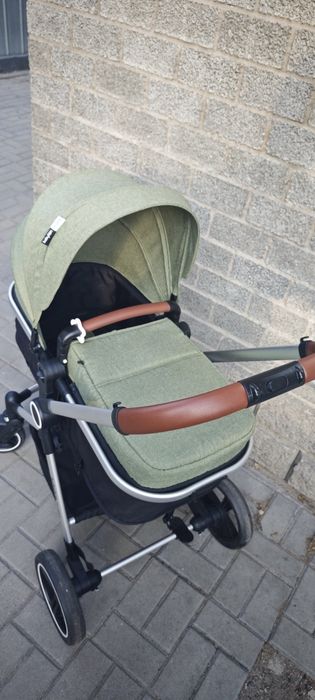 Продам коляску Babyton