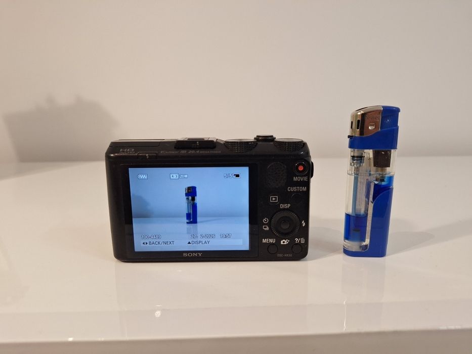 Цифров влогърски  фотоапарат  Sony Cyber-shot DSC-HX50 Wi-Fi,SMART