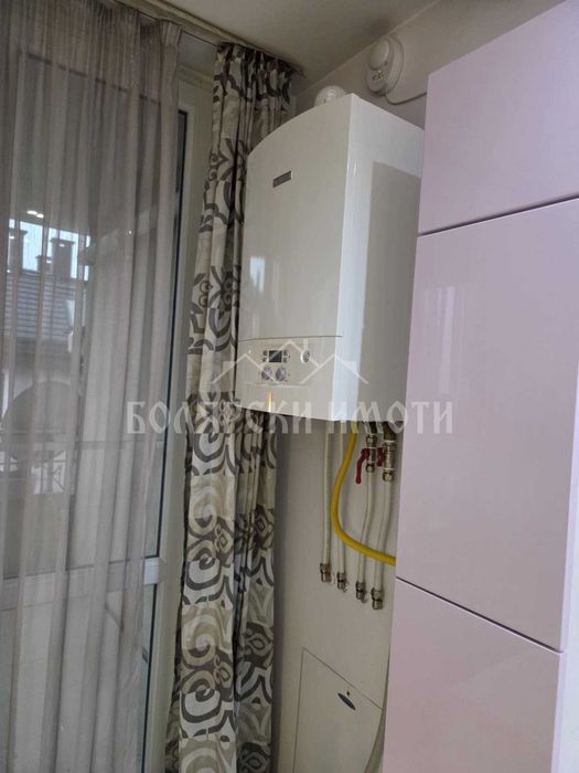 Дава се под наем Тристаен апартамент в Велико Търново, Акация - 93 кв.м за 435 € - Снимка #9