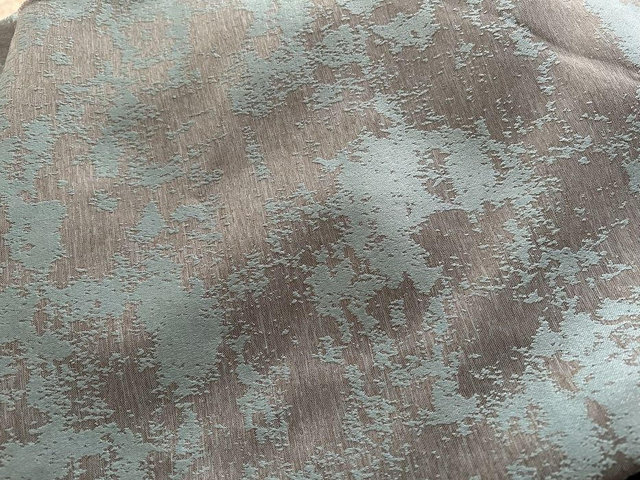 Продам шторы трех видов.