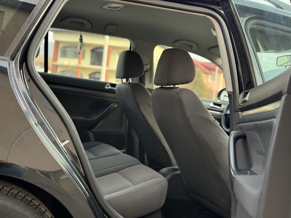 Volkswagen Golf 5 2009 1.9 TDI 105CP