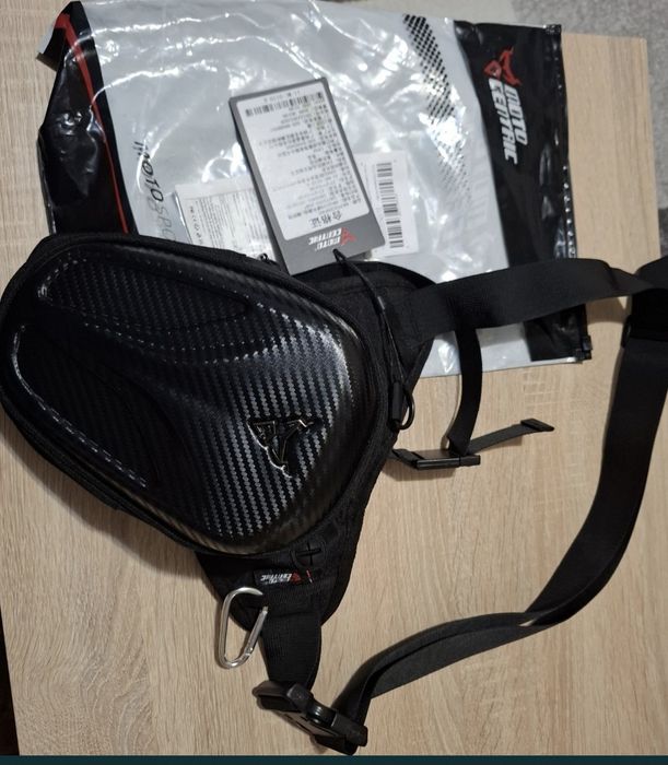Borsetă  picior moto/scuter/atv/bicicletă , tex-carbon ,impermeabila