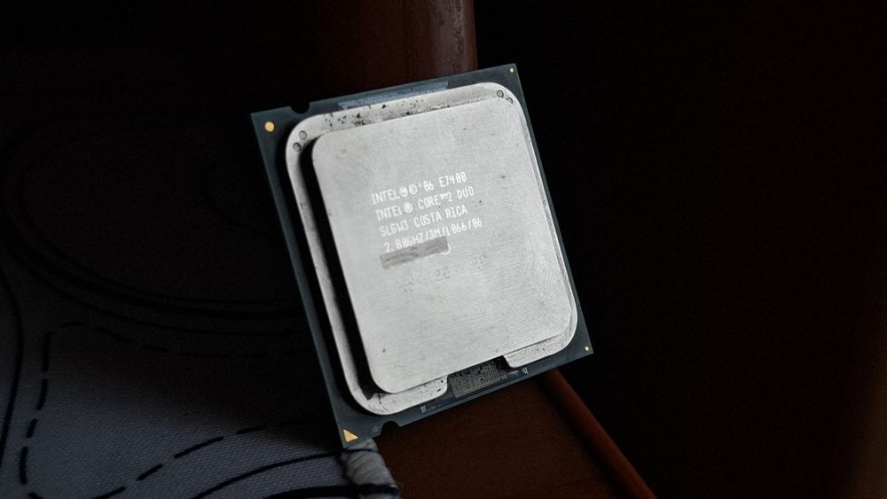 Комплект процессоров Intel i5-4460 + 2× E7400