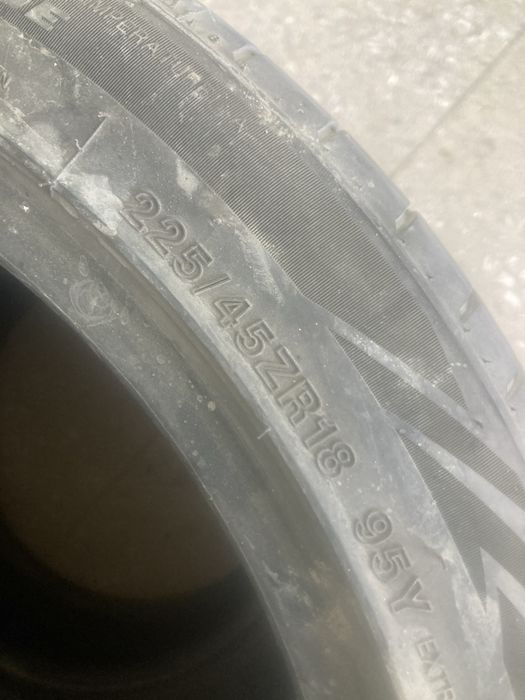 Продам резину  225/45/18