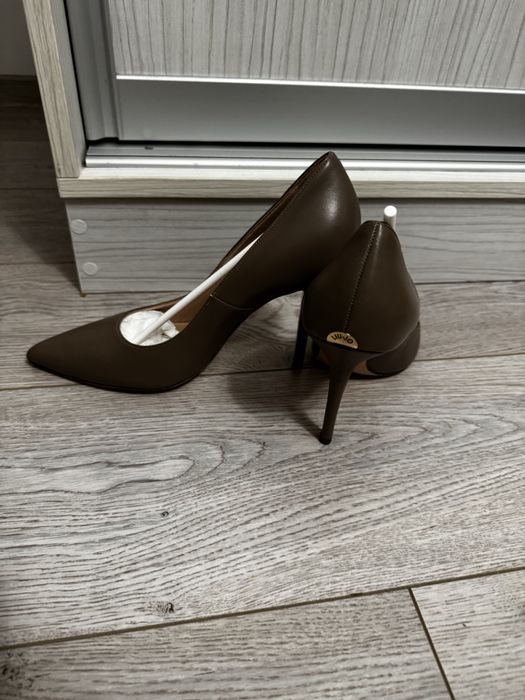 Sneakers  Dama  si Pantofi eleganti