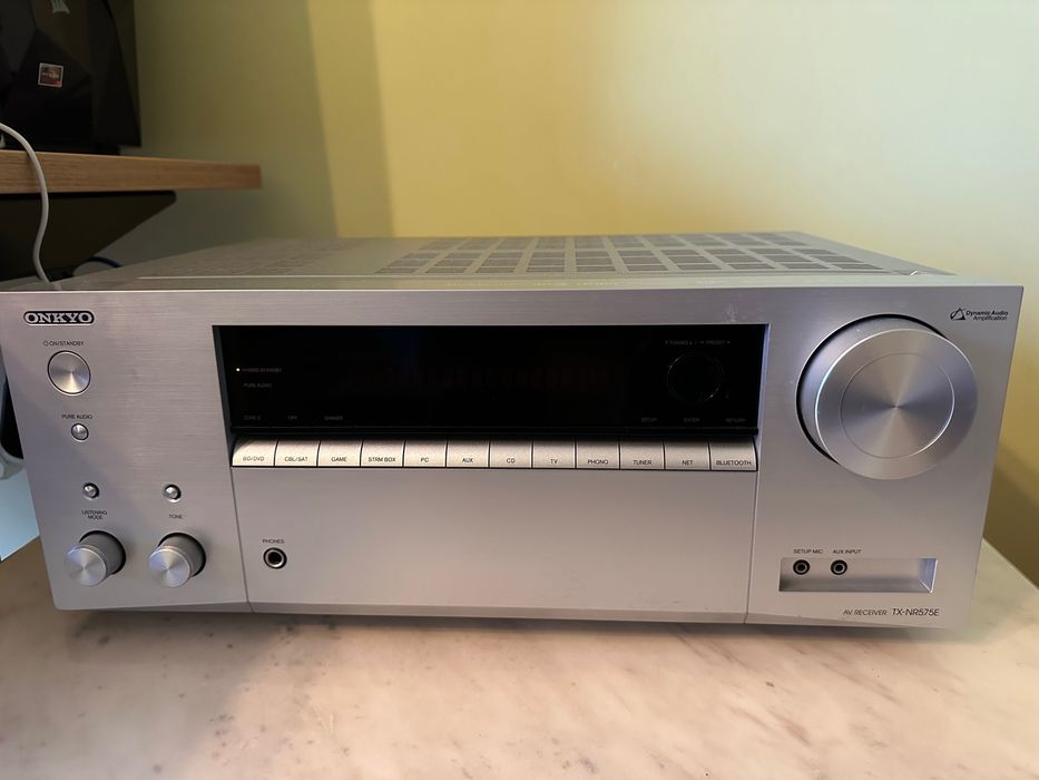 Продавам Onkyo TX-NR575E и колони Koda