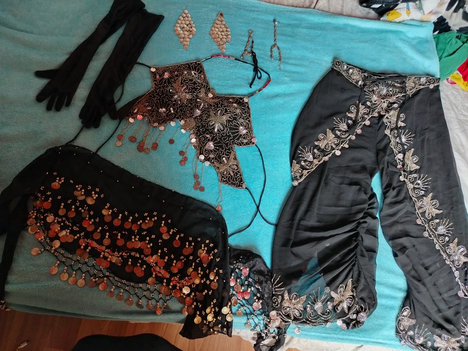 Ориенталски костюм