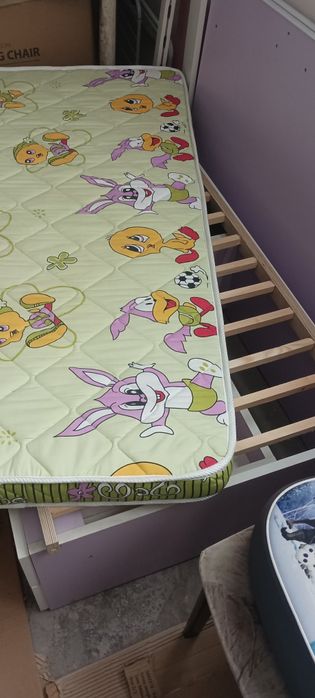 Детско креватче за момиченце.