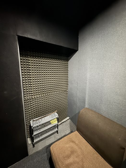 Studio ga joy yol yuzida podvolda