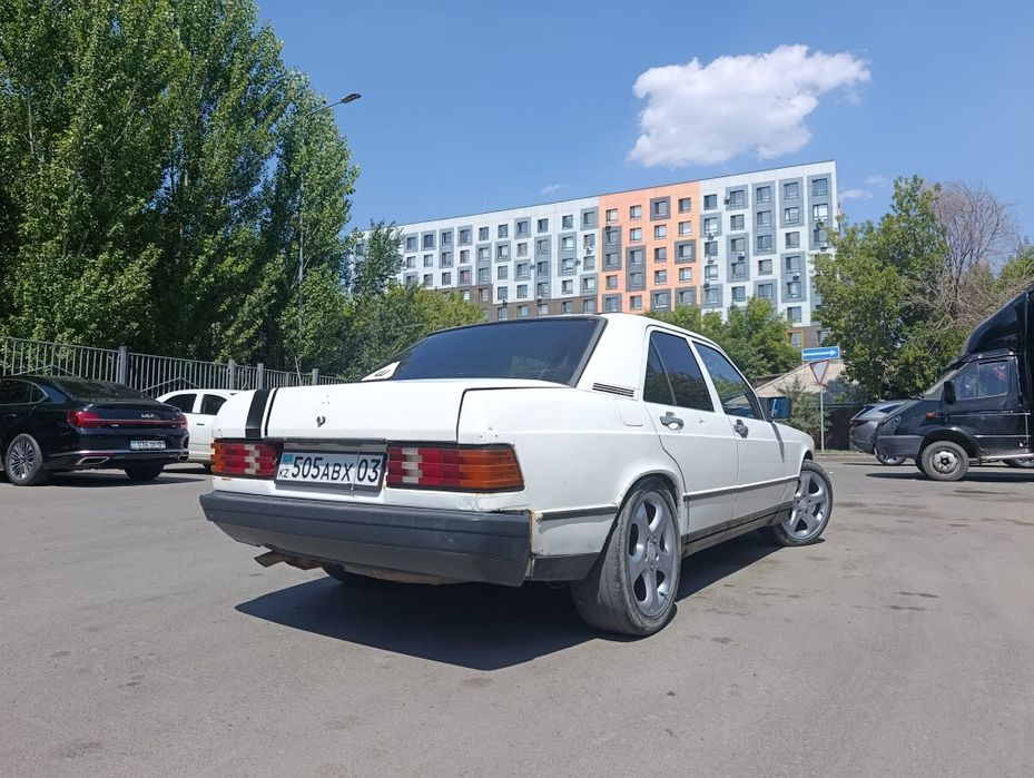 Продам Мерседес 190