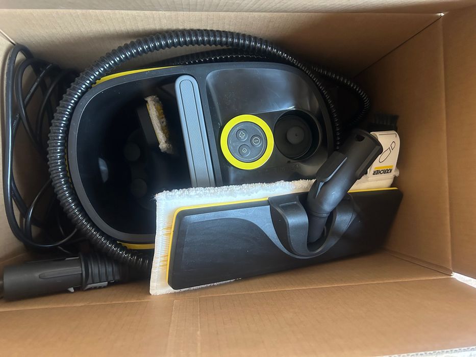 Нова Пароструйка Karcher
