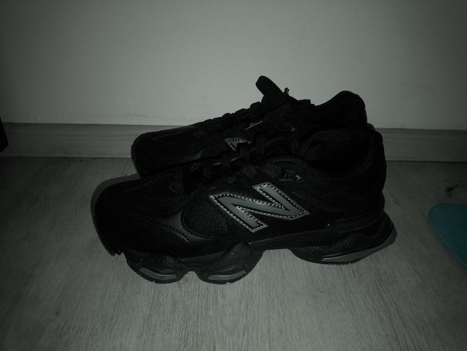 New Balance Сникърси '9060' в черно