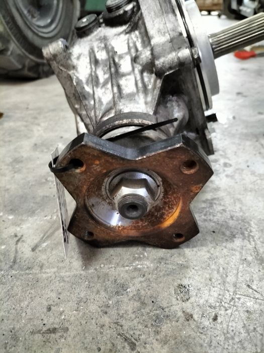 Раздатка / Раздатъчна кутия Nissan Qashqai 2.0DCI  / Нисан Кашкай 2009