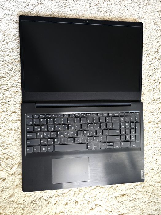 Lenovo Ideapad / Intel® Core™ i5-1035G1