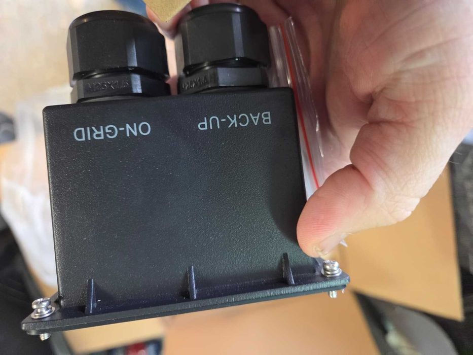 Invertor solar hibrid monofazat GoodWe GW3648D‑ES