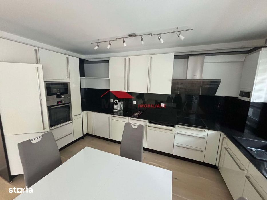 Duplex, aproape de Lama