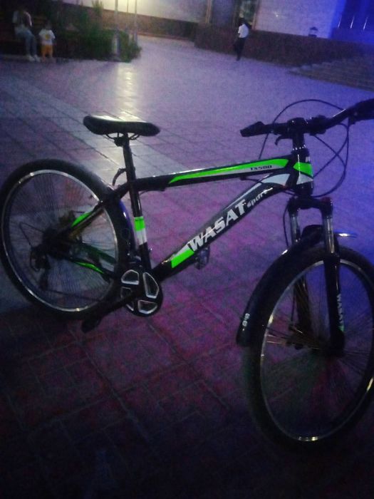 Таза велосипед саилады  айбы тек 1 балон жарик