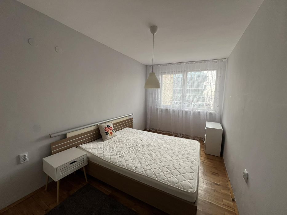 Дава се под наем Тристаен апартамент в София, Младост 4 - 87 кв.м за 700 € - Снимка #5