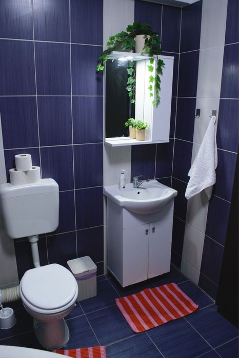 Inchiriez apartament