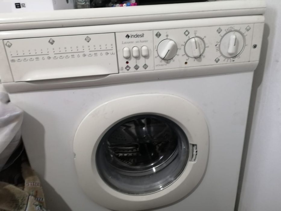 Продам стиральную машину