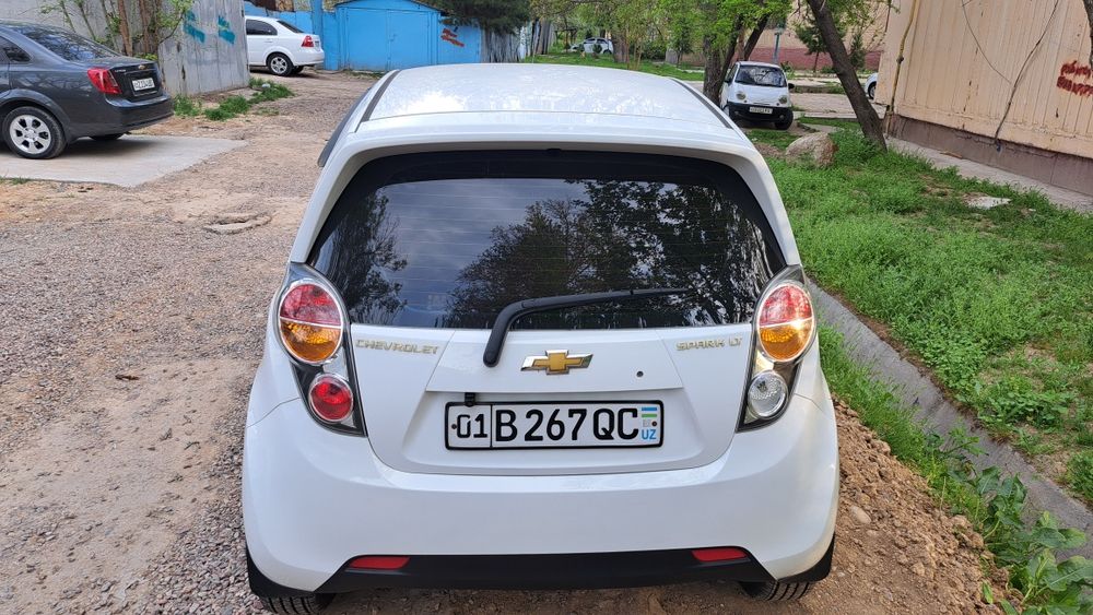 Spark sotiladi. 2011 yil. Ustiga yana 4100, kelishiladi.