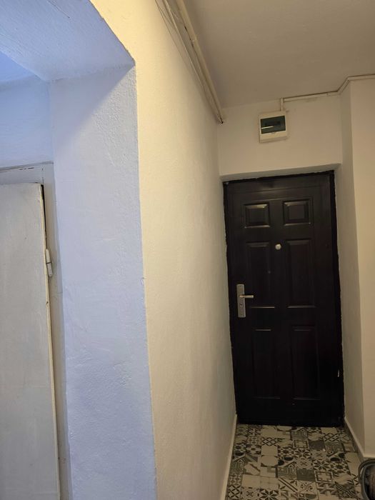 Garsoniera de vânzare