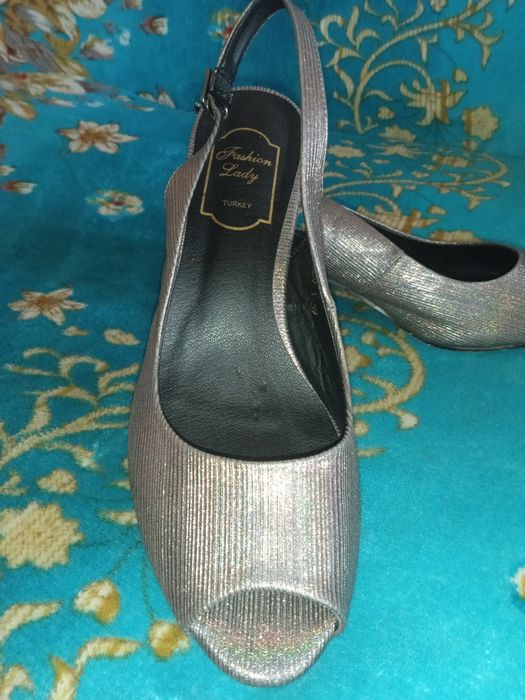 Обувь женская, летняя