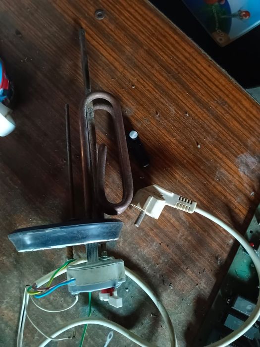 Продам шнур на аристон