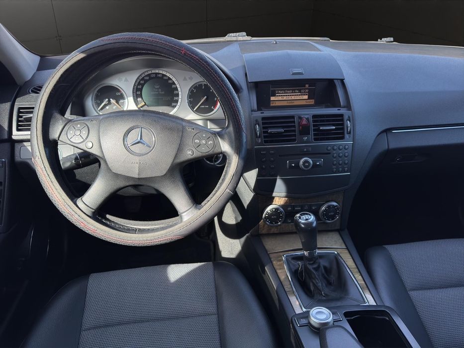 Mercedes Benz C200 - Rate fara avans! Km. certificati!