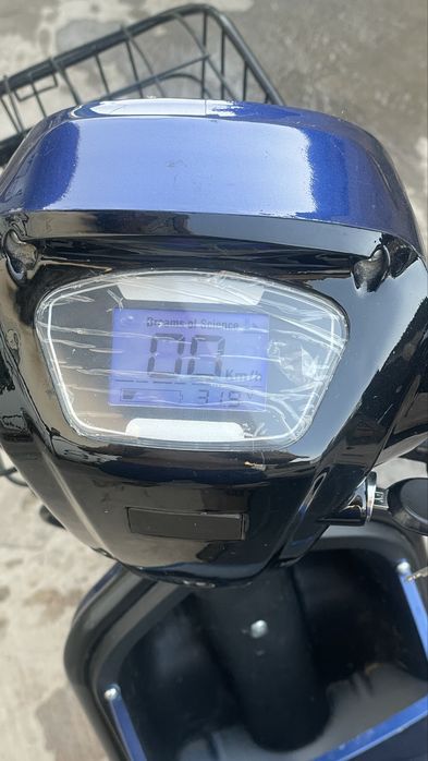 Скутер сотилади холати янги хайдалмаган