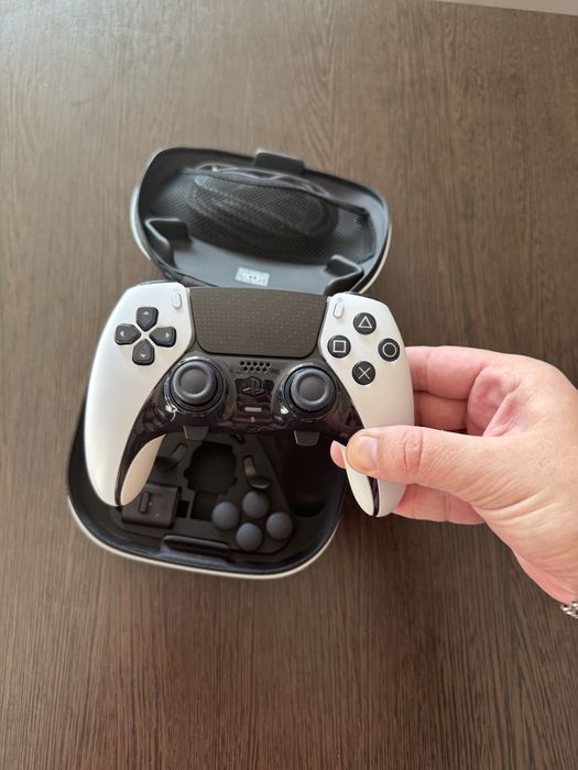 Продам геймпад Dualsense Edge в отличном состоянии