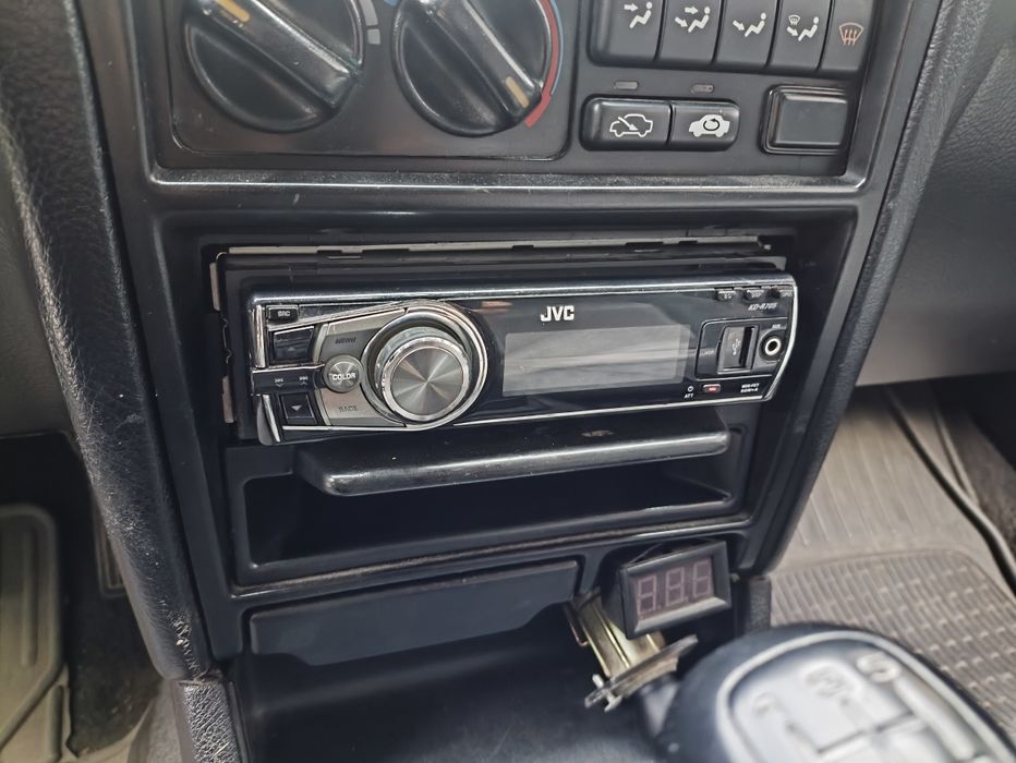 Магнитола JVC KD-R705